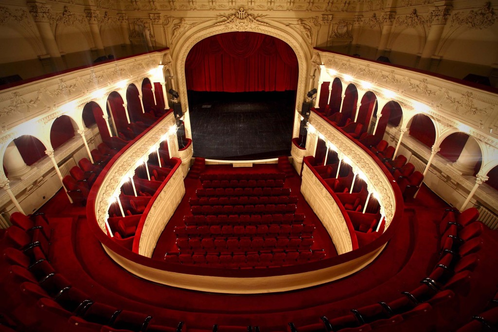 sala_majestic_odeon_01